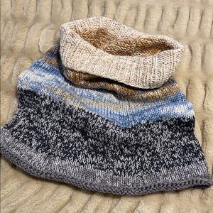 Elegant Gradient Handmade Knit Cowl.  Made by Posher.